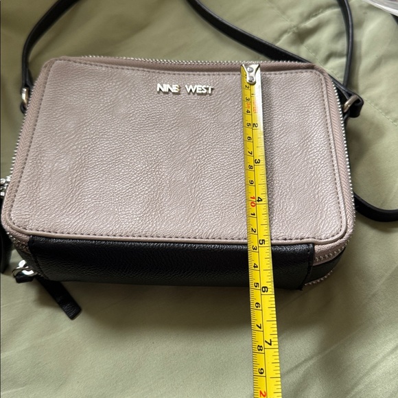 Nine West Grey and Black Crossbody Bag Roomy to
store wallet and some essentials - Picture 10 of 10